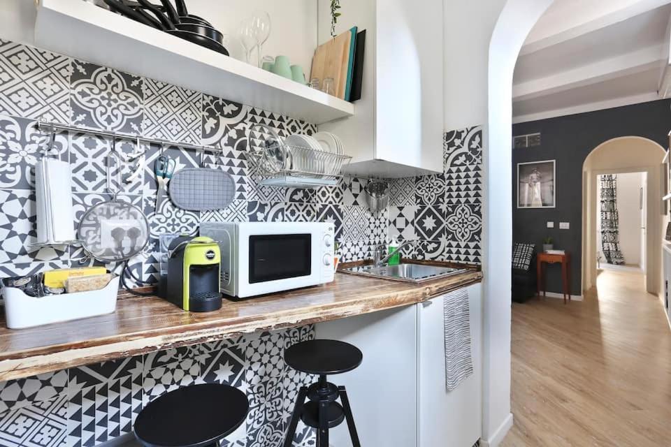 Market Apartment